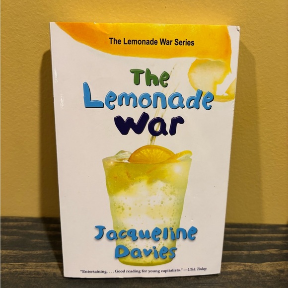 7 Soft Cover Chapter Books - Middle School Age Group - Picture 4 of 15